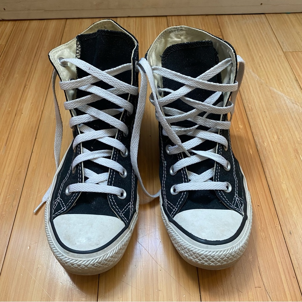 Classic Hi-Top Converse, size 8 women’s